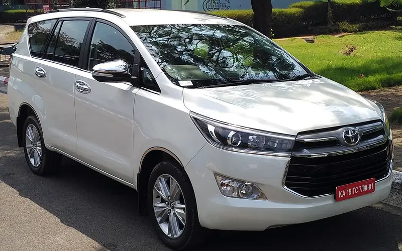 Toyota Innova Crysta: Toyota Innova Crysta
